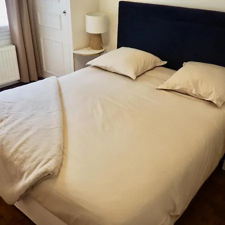 Charmante 5 Min De La Et Garage *